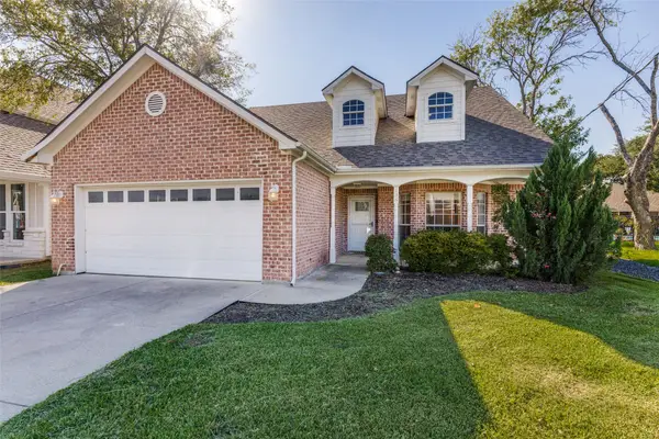 136 S College Street S, Keller, TX 76248