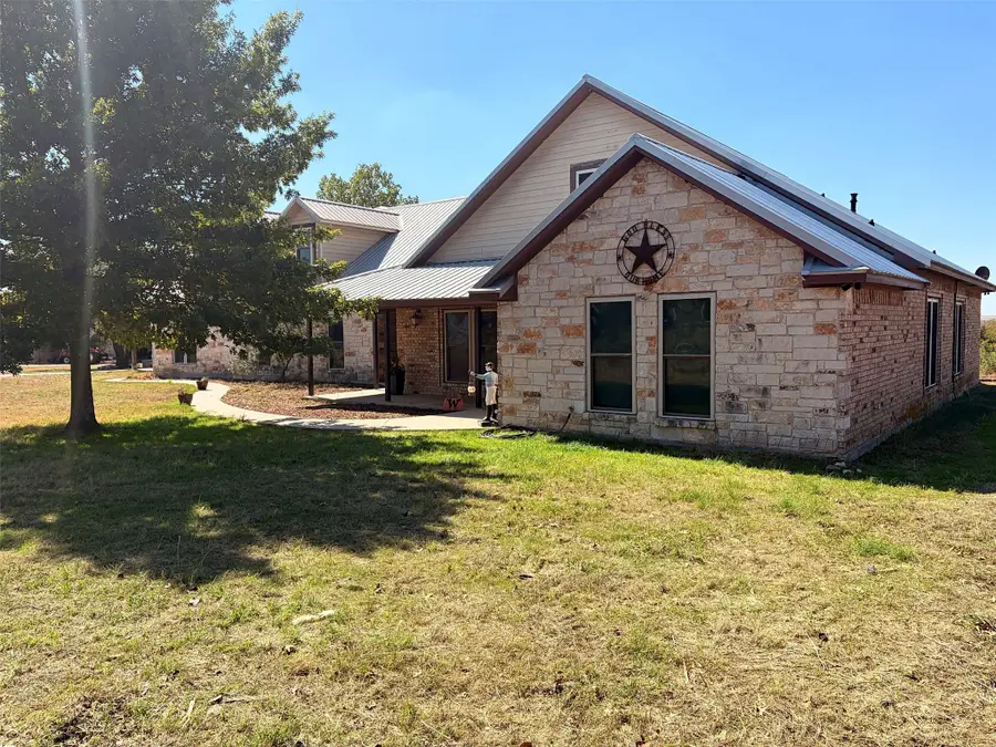 12820 N County Line Road, Ponder, TX 76259 - #2