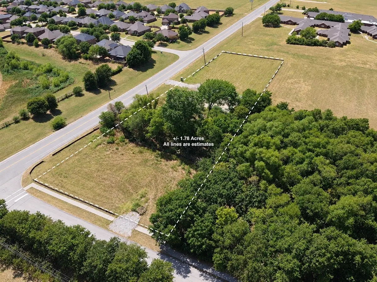 1124 E Parkerville Road, Desoto, TX 75115 - #1