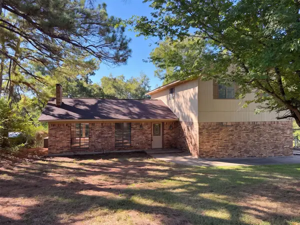 15830 Hilltop Drive, Kemp, TX 75143