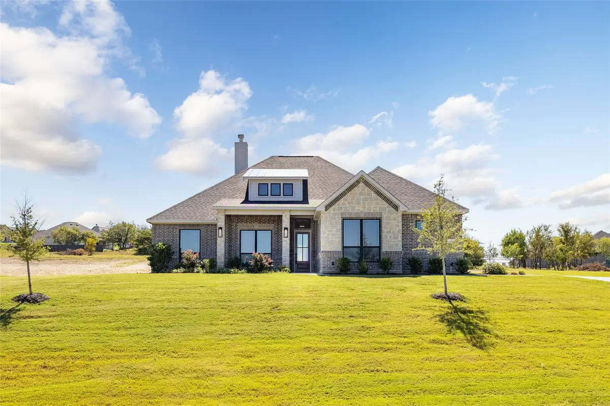 104 Oak Meadow Lane, Weatherford, TX 76085 - #1