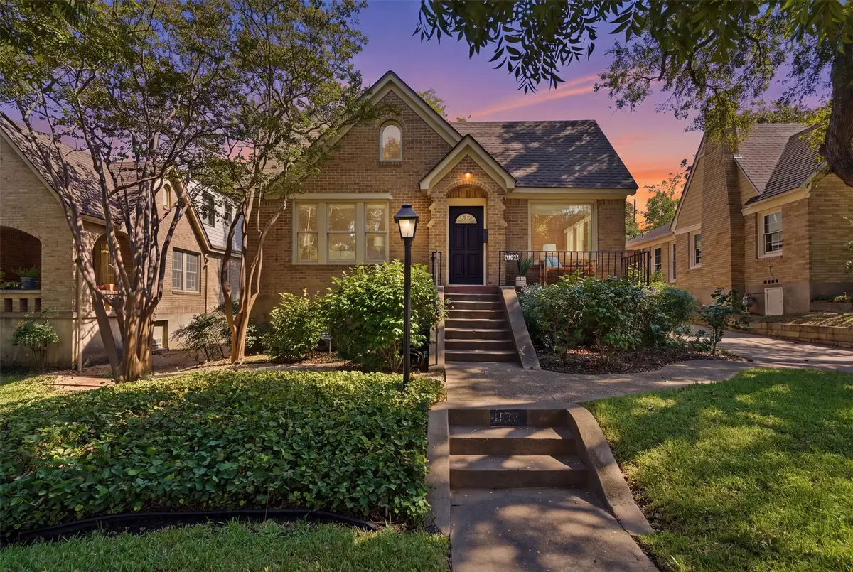 1138 N Edgefield Avenue, Dallas, TX 75208 - #1