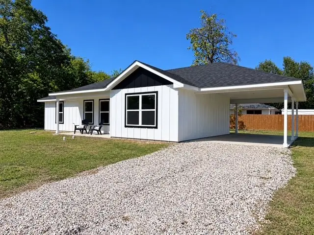 251 E Fort Worth Avenue, Cooper, TX 75432 - #2