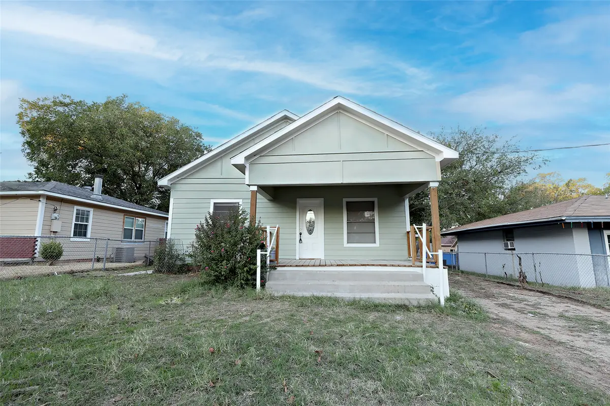 507 Orchard Street, Bowie, TX 76230 - #1