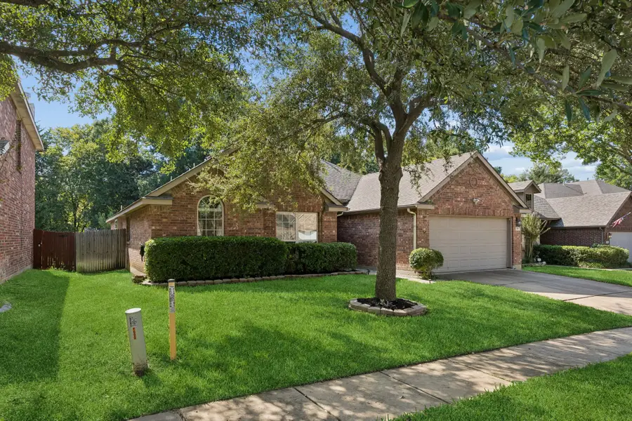 504 Valencia Drive, Arlington, TX 76002 - #2