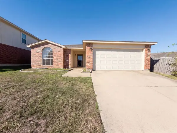 6704 Pony Express Trail, Arlington, TX 76002