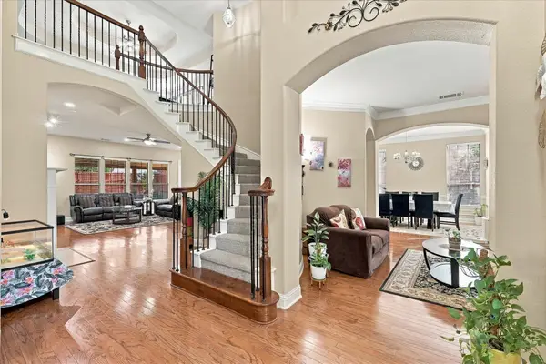 7223 Native Oak Lane, Irving, TX 75063