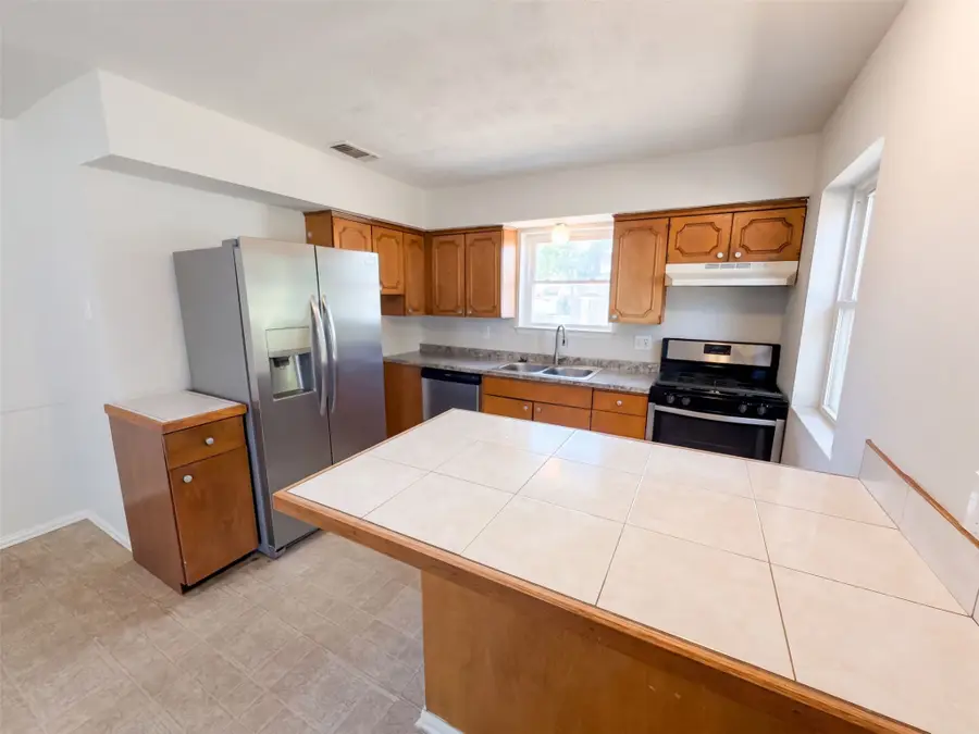 2331 Royal Drive, Garland, TX 75041 - #2