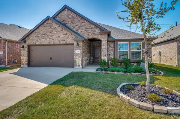 10516 Fountain Gate Street, Aubrey, TX 76227