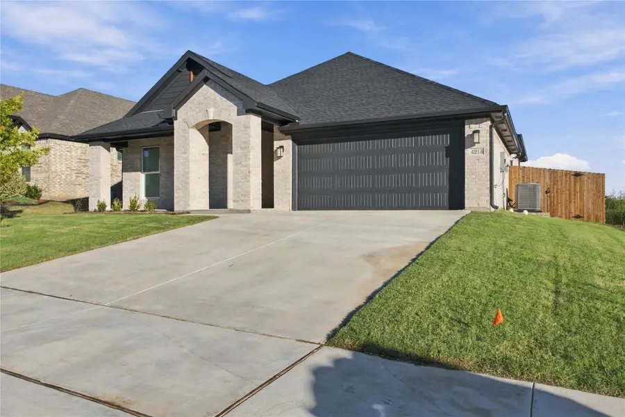4215 Hummingbird Drive, Sherman, TX 75092 - #3