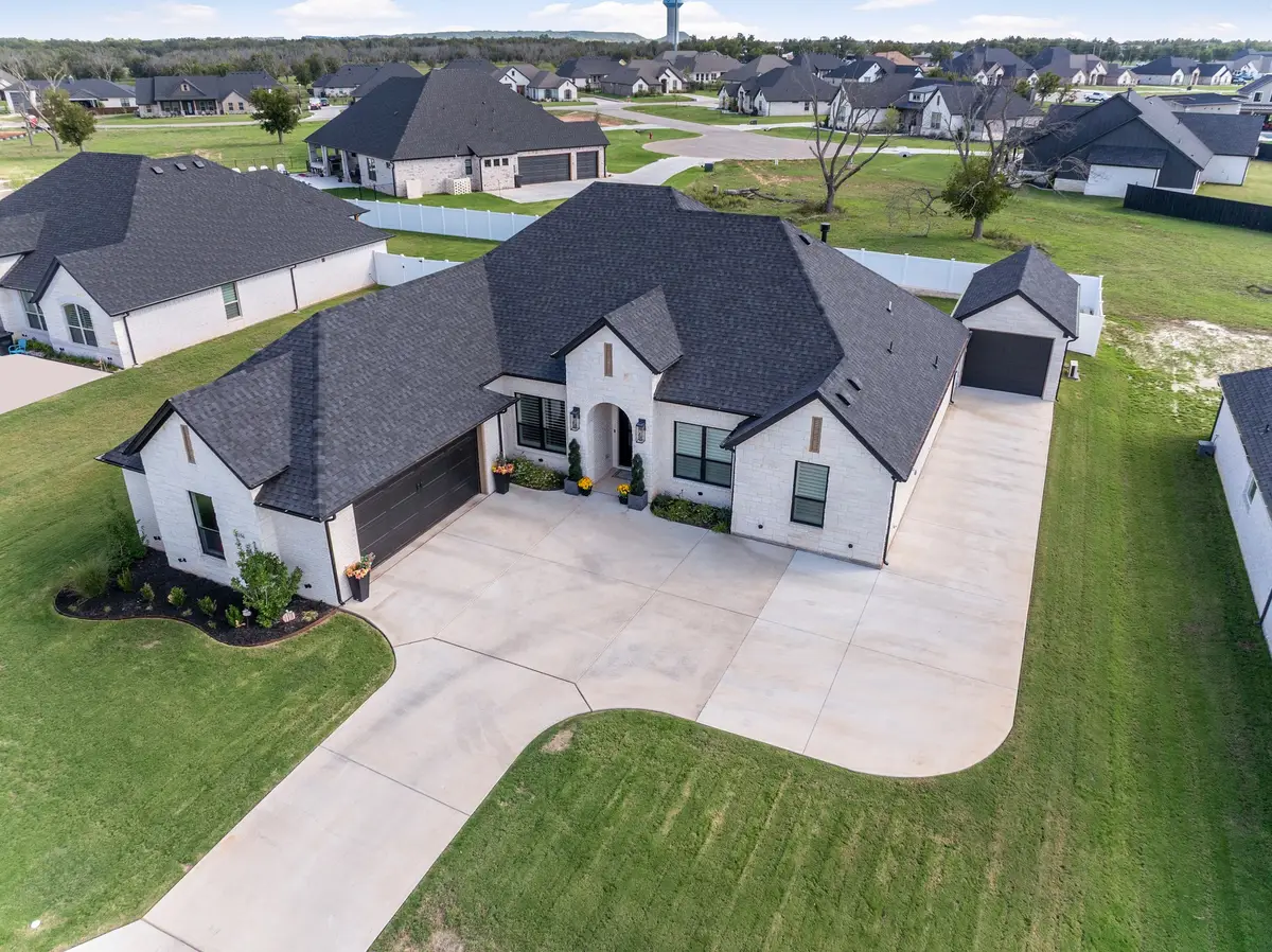 2156 Middlewood Circle, Granbury, TX 76049 - #1