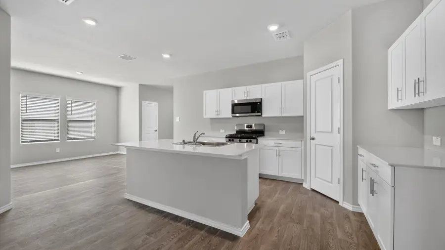 130 Davis Lane, Newark, TX 76071 - #3