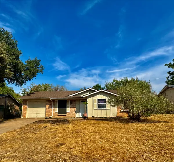 1104 Crane Drive, Euless, TX 76039