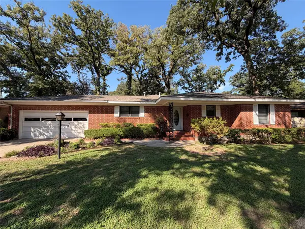 1519 Tulip Drive, Arlington, TX 76013
