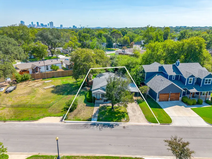 3817 Oaklawn Drive, Fort Worth, TX 76107 - #2