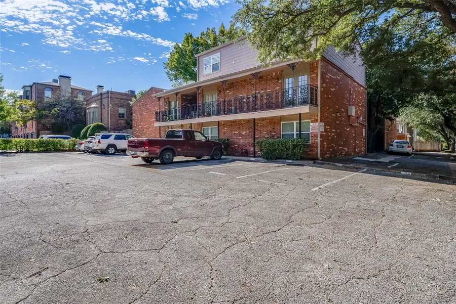 4525 Gilbert Avenue #201, Dallas, TX 75219 - #3