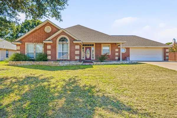 1466 Oakwood Drive, Stephenville, TX 76401