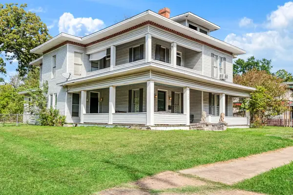 334 W Washington Street, Paris, TX 75460