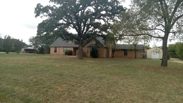 2727 N Hill Terrace, Keene, TX 76031