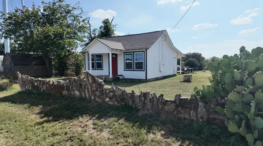 107 N. Hall Street, Richland Springs, TX 76871 - #2