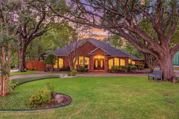 17415 Marianne Circle, Dallas, TX 75252