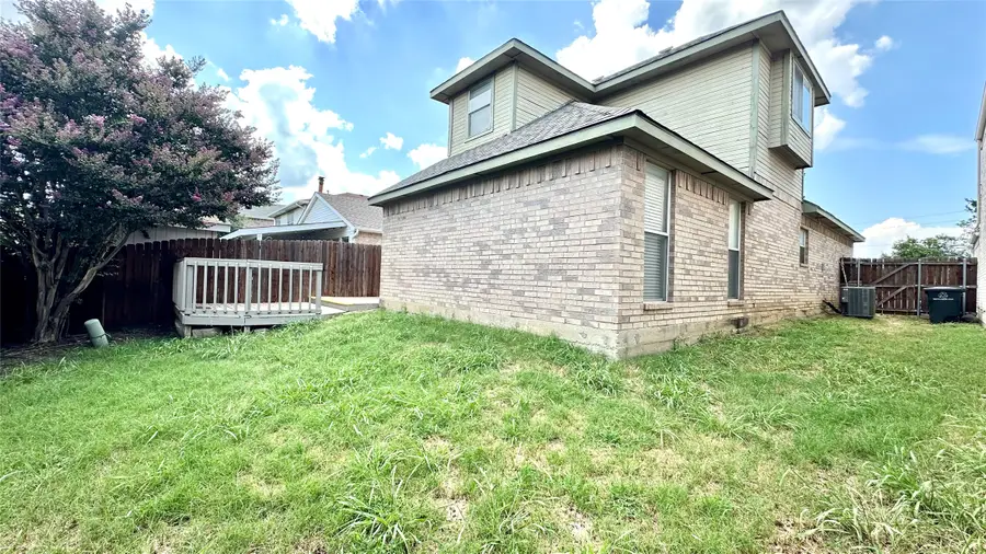 1402 Peregrine Street, Lewisville, TX 75077 - #2