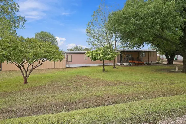510 Oak Dell Lane, Red Oak, TX 75154