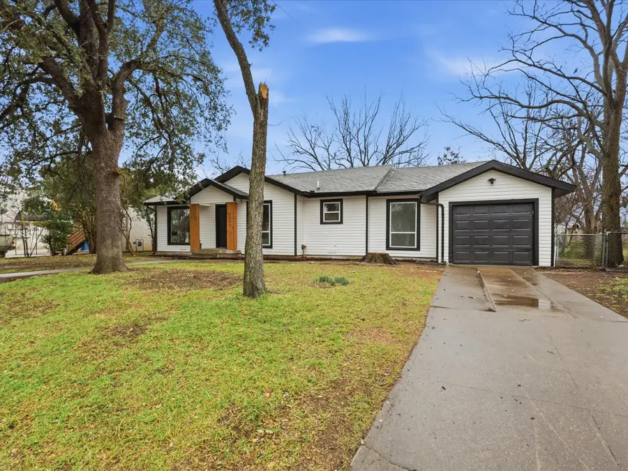 6624 Reeves Street, Richland Hills, TX 76118 - #3