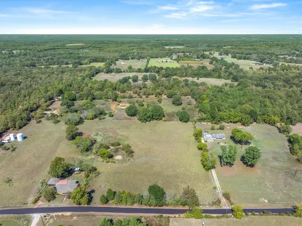 000 Vz County Road 1712, Grand Saline, TX 75140