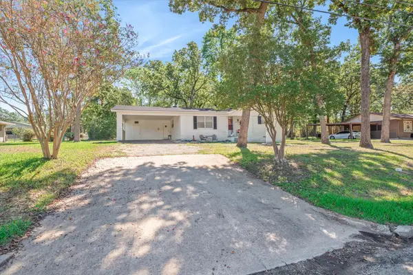 1310 Woodland Drive, Canton, TX 75103