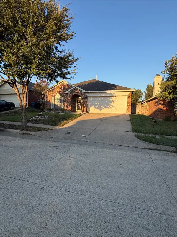 8729 Muir Drive, Fort Worth, TX 76244