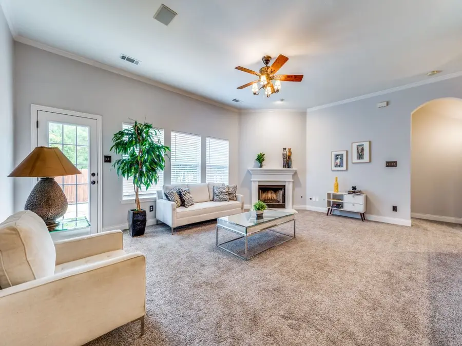 5604 Parkplace Drive, Justin Roanoke, TX 76226 - #2