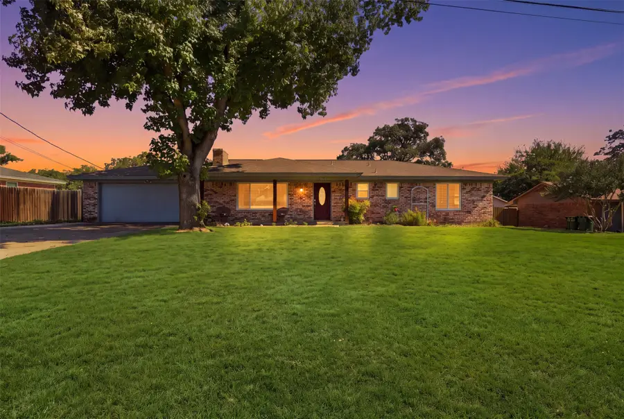 2609 Oaks Drive, Granbury, TX 76049 - #2
