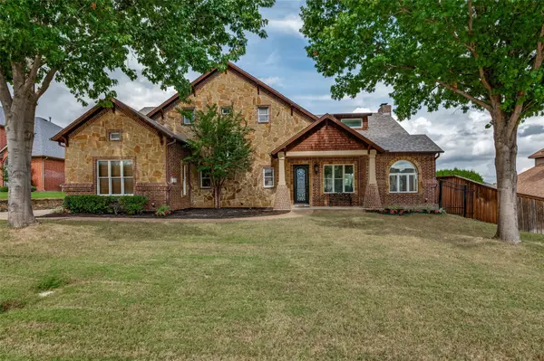 3201 Wildpointe Court, Mansfield, TX 76063