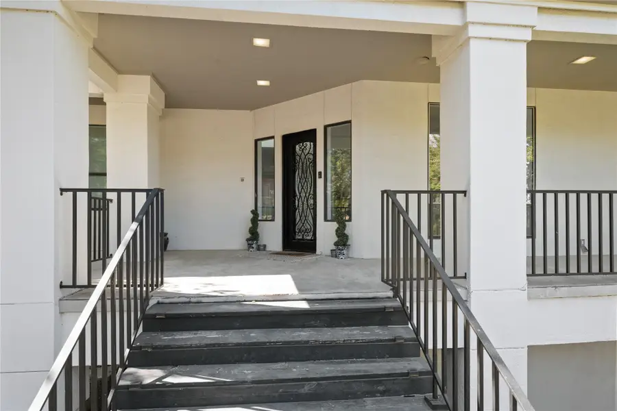 3621 Hidalgo, Irving, TX 75062 - #2