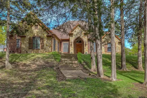 304 County Road 2311, Mineola, TX 75773