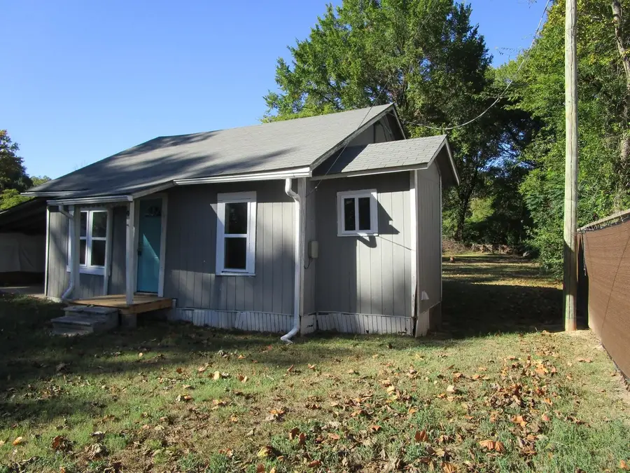 126 NW Beck Street, De Kalb, TX 75559 - #2