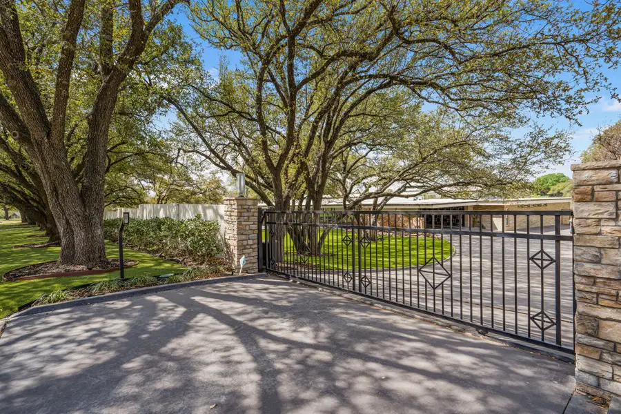 4400 Ridgehaven Road, Fort Worth, TX 76116 - #3