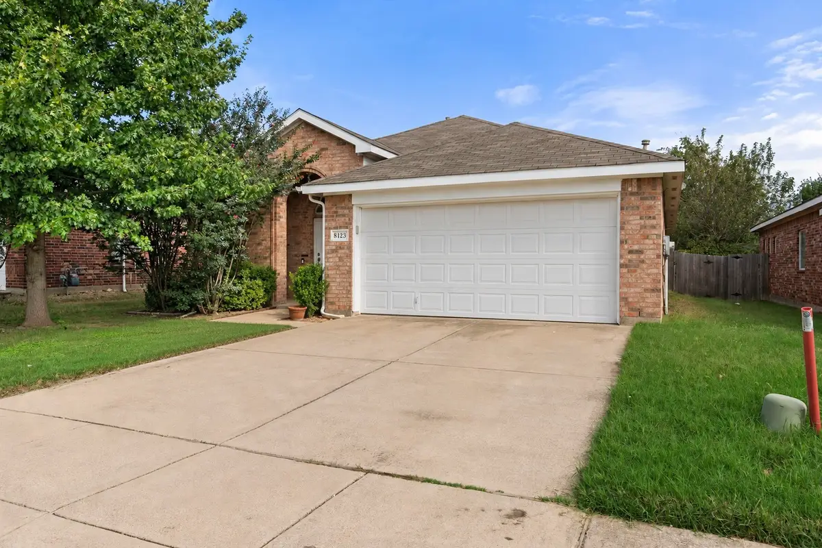 8123 Tierra Del Sol Road, Arlington, TX 76002 - #1