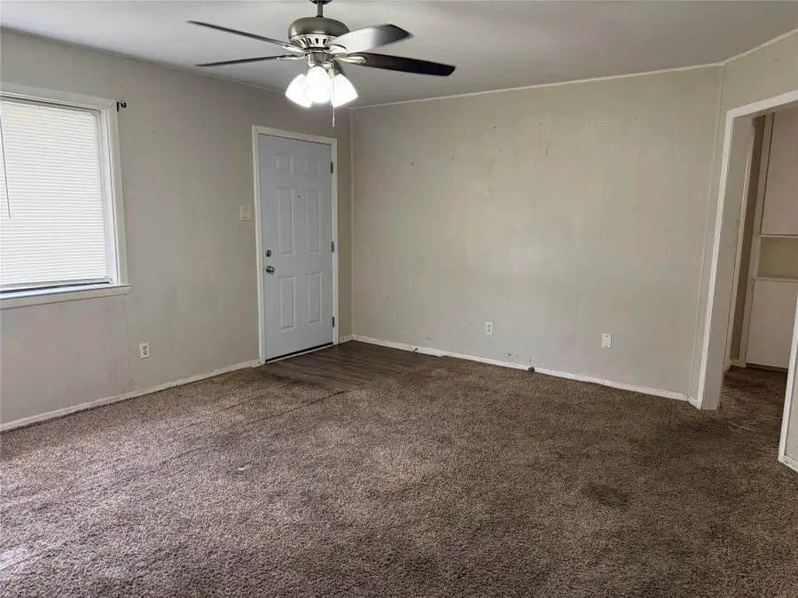 1311 W Water Street, Weatherford, TX 76086 - #3