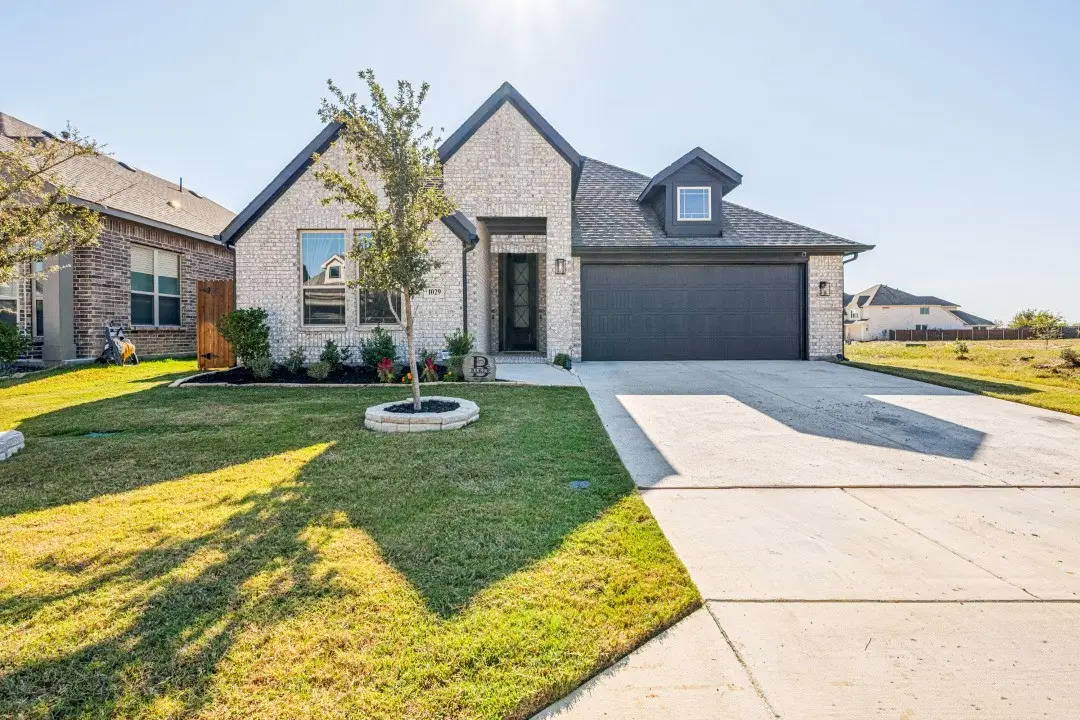 1029 River Oaks Drive, Godley, TX 76044 - #1
