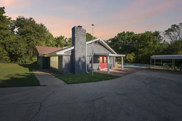 500 Spinner Road, DeSoto, TX 75115