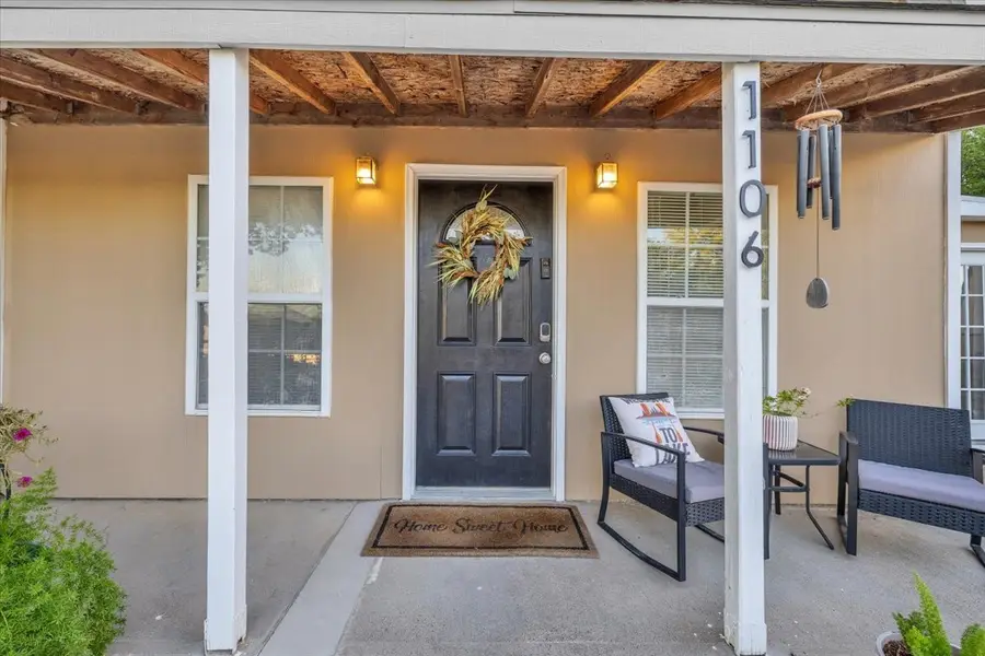 1106 Scenic Drive, Granbury, TX 76048 - #2