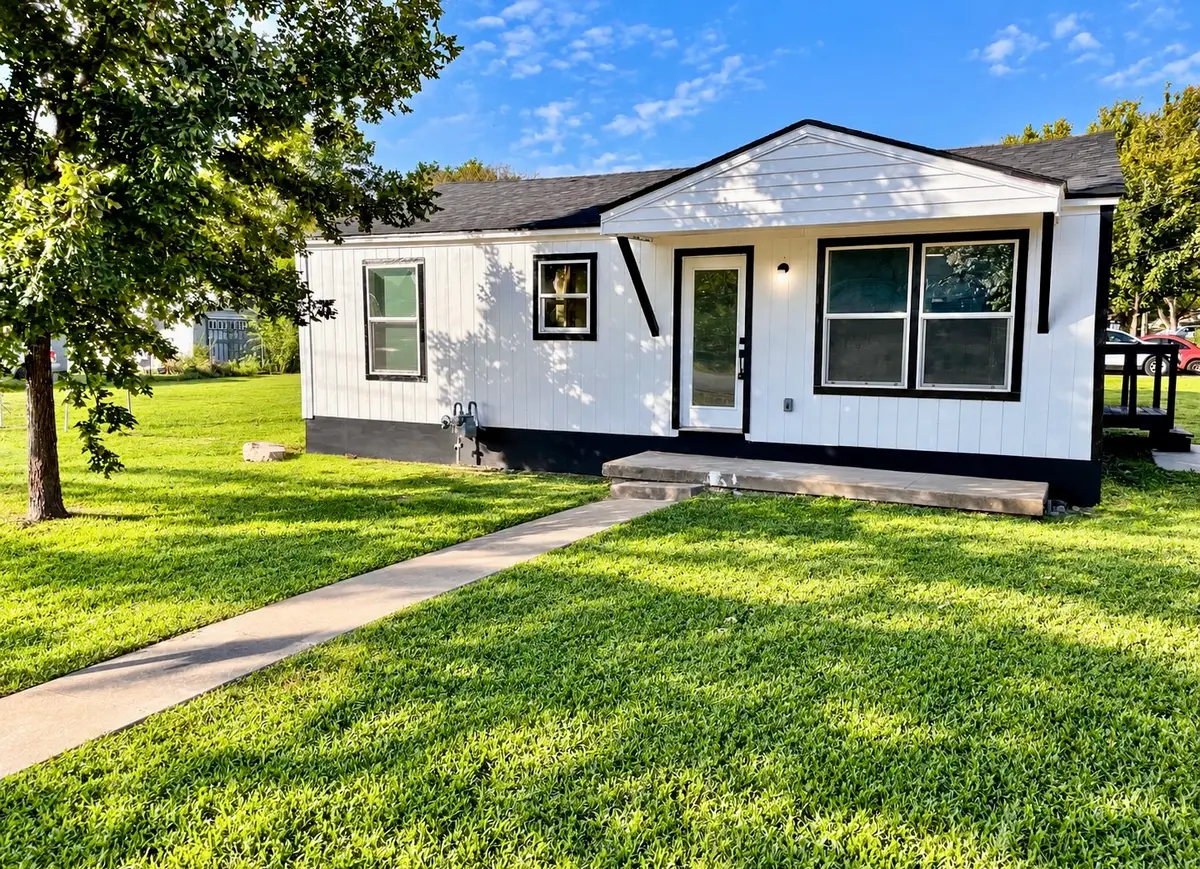 915 Kissell Road, Wilmer, TX 75172 - #1