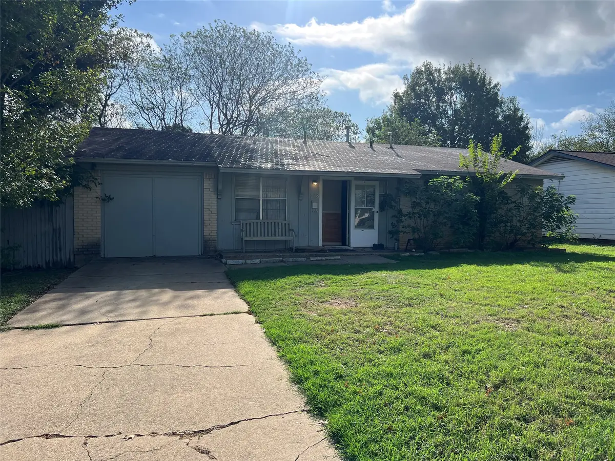 518 Stonewall Drive, Euless, TX 76039 - #1