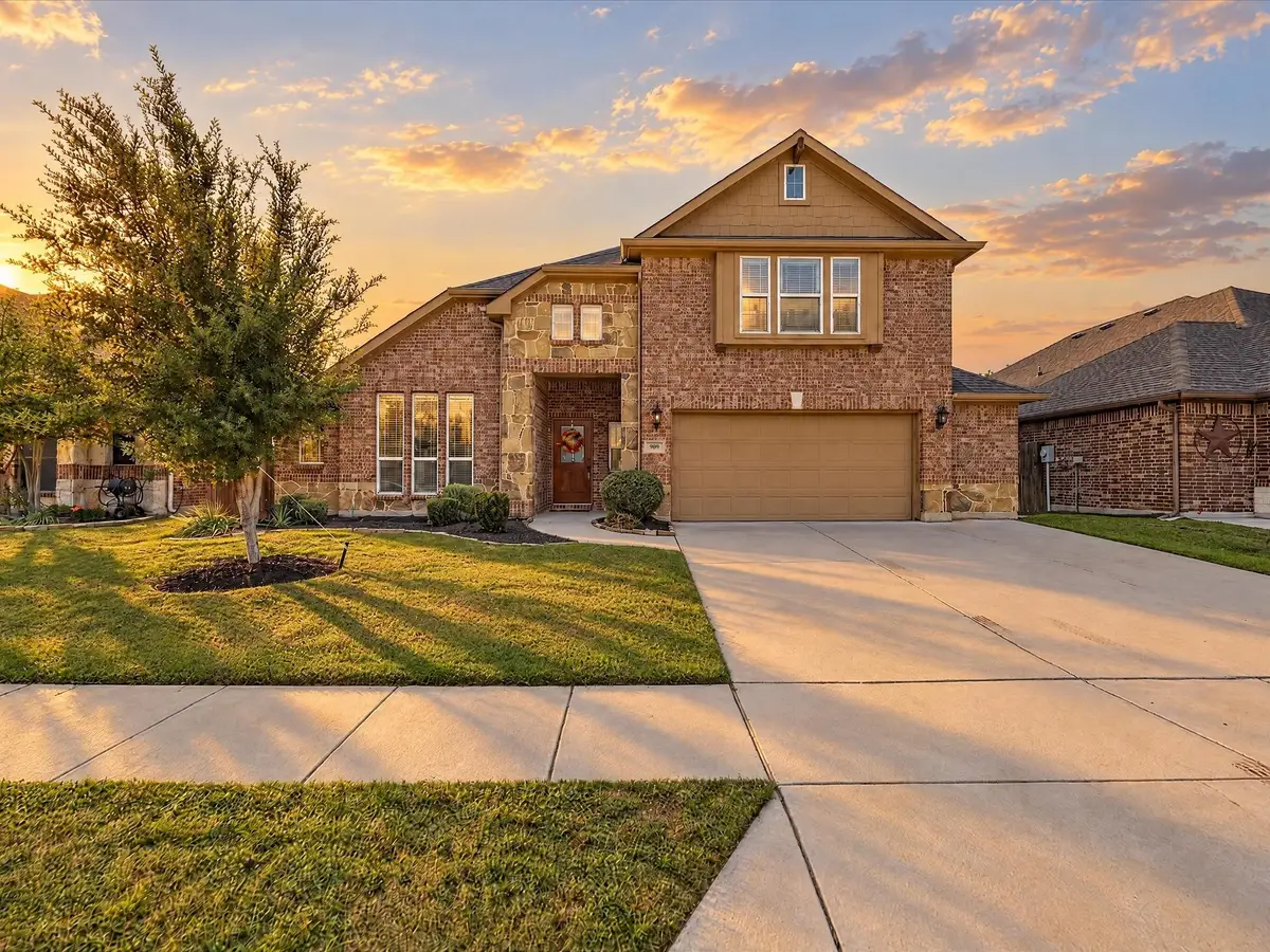 909 Longhorn Drive, Aubrey, TX 76227 - #1