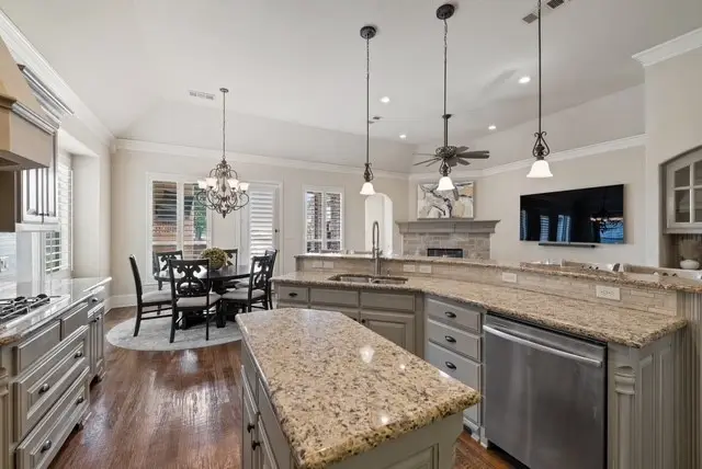 121 Montgomery Drive, Keller, TX 76248 - #3