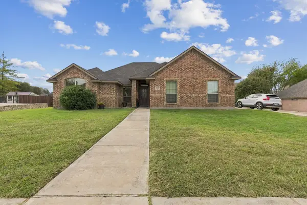 2122 Valley Drive, Weatherford, TX 76087