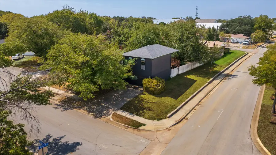 206 Sixpence Lane, Euless, TX 76039 - #2