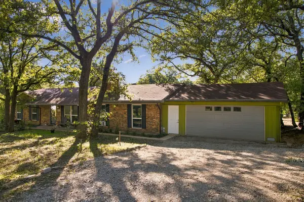 1300 Oak Country, Weatherford, TX 76085
